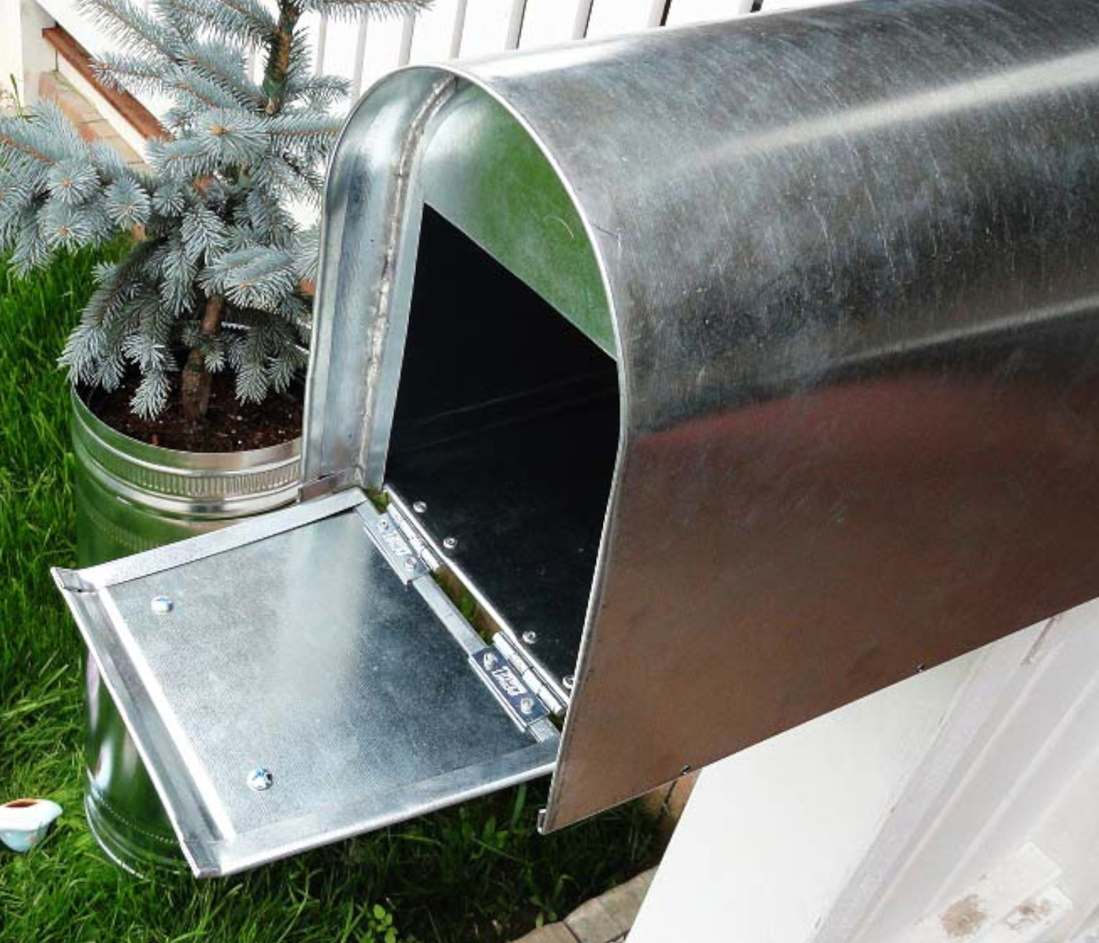 Compressed by jpeg-recompress